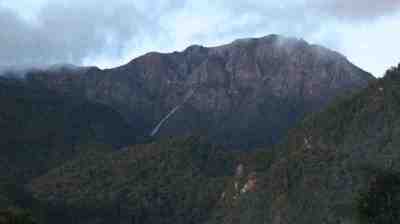 Gunung Binaiya